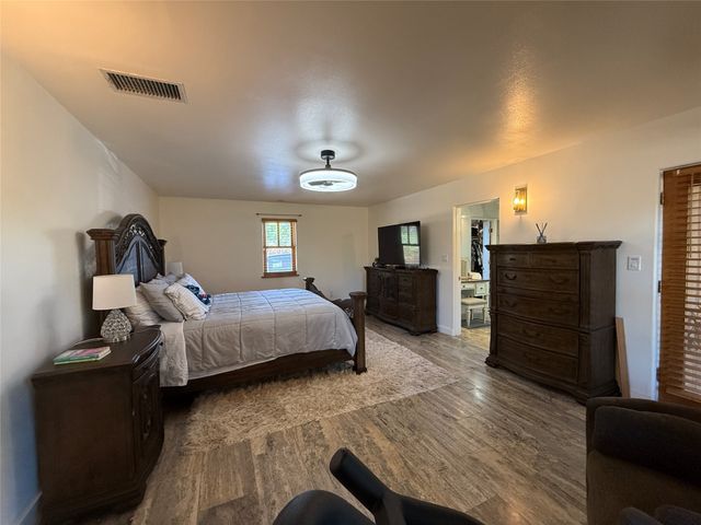 18 Walnut Loop, Espanola, NM 87532