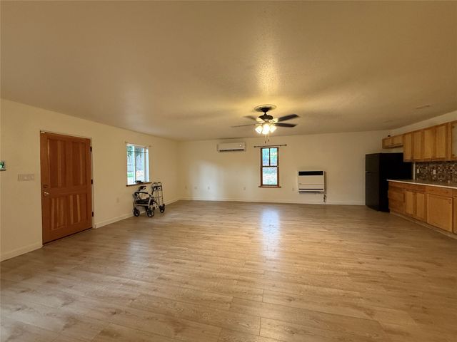 18 Walnut Loop, Espanola, NM 87532