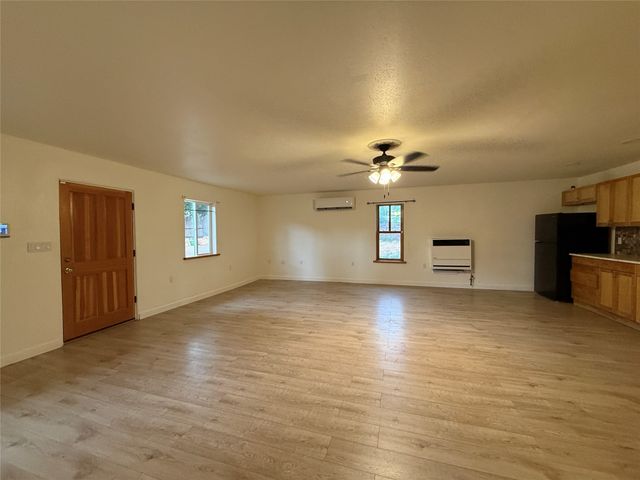 18 Walnut Loop, Espanola, NM 87532