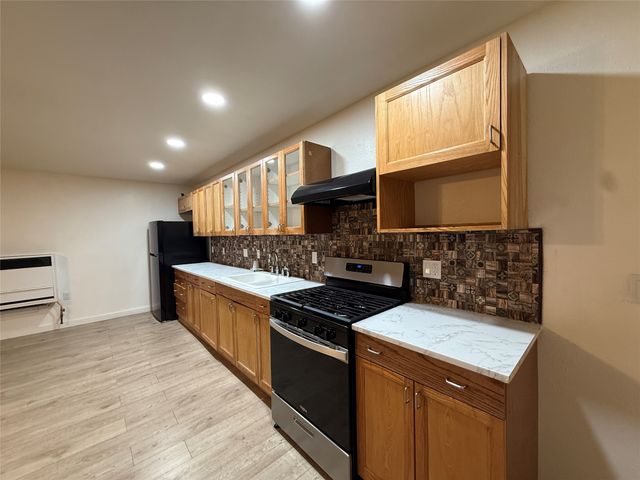 18 Walnut Loop, Espanola, NM 87532
