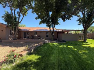 18 Walnut Loop, Espanola, NM 87532
