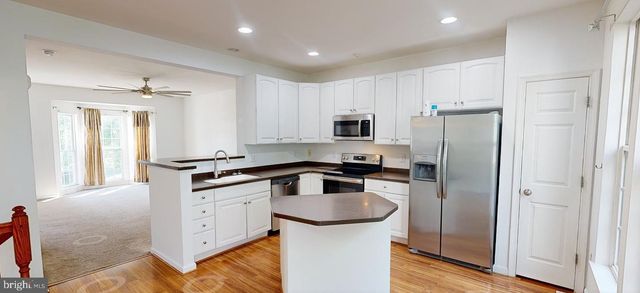 60 RIVER LN, Delanco, NJ 08075