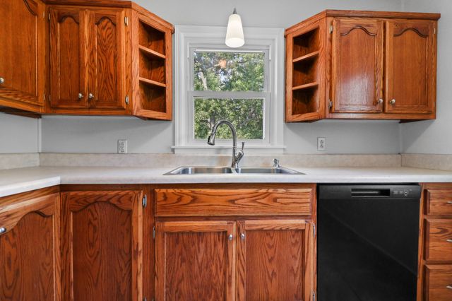 1224 Talley Dr, Clarksville, TN 37040