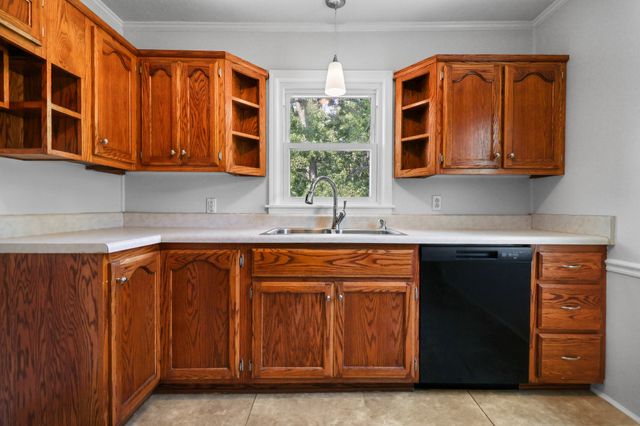 1224 Talley Dr, Clarksville, TN 37040