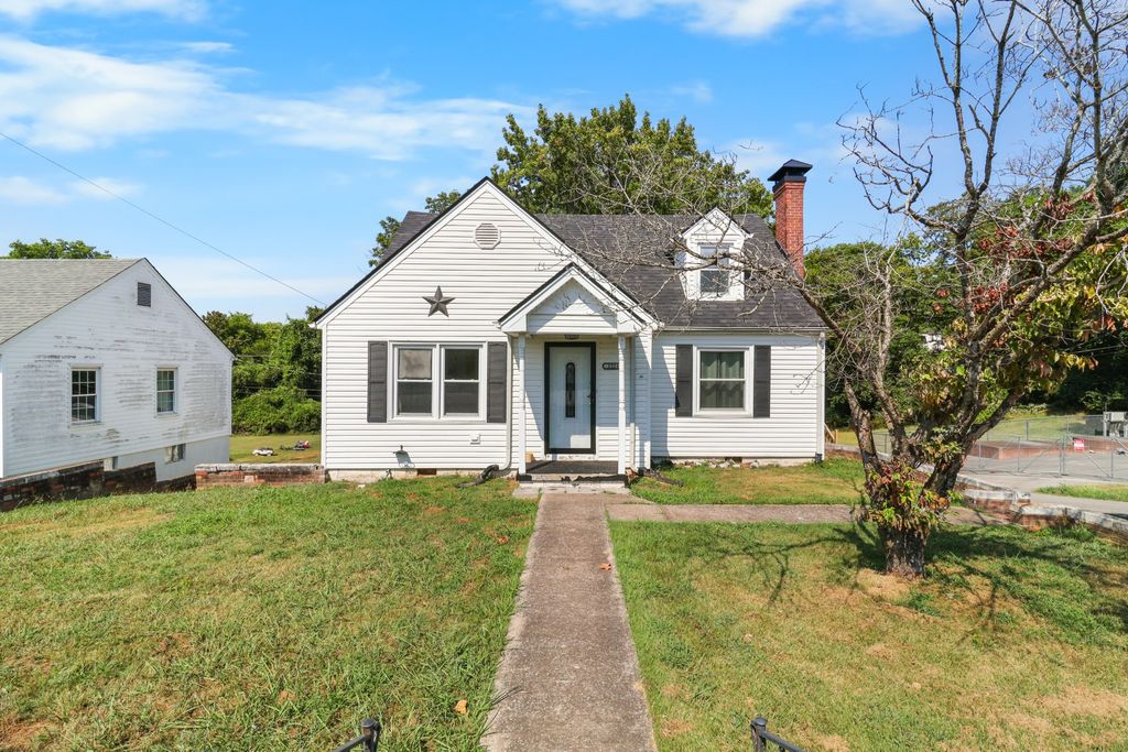 1224 Talley Dr, Clarksville, TN 37040