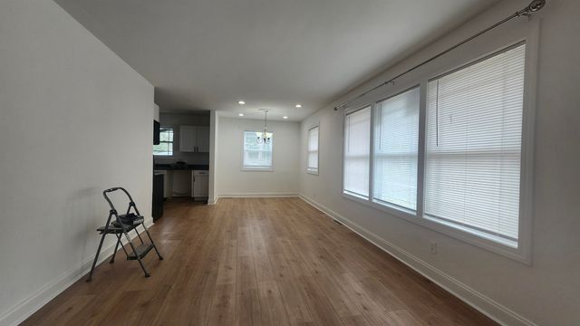 105 Ponce De Leon Avenue, Spartanburg, SC 29302