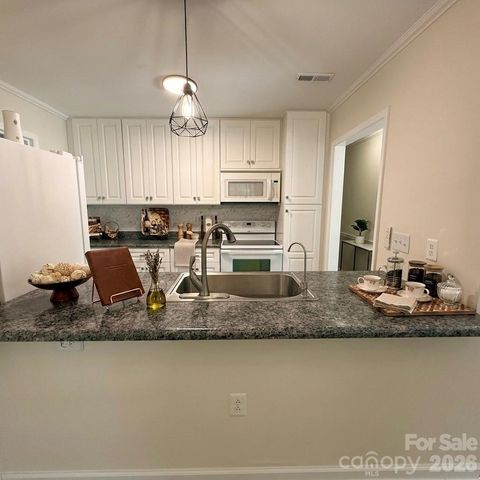 12334 Danby Road, Pineville, NC 28134