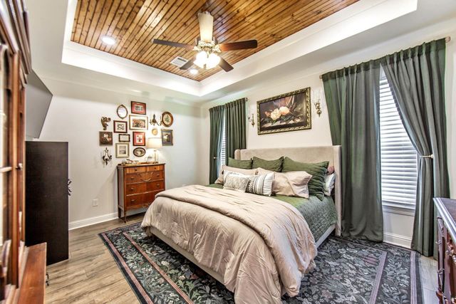 209 Crescent Estates Drive, Thibodaux, LA 70301