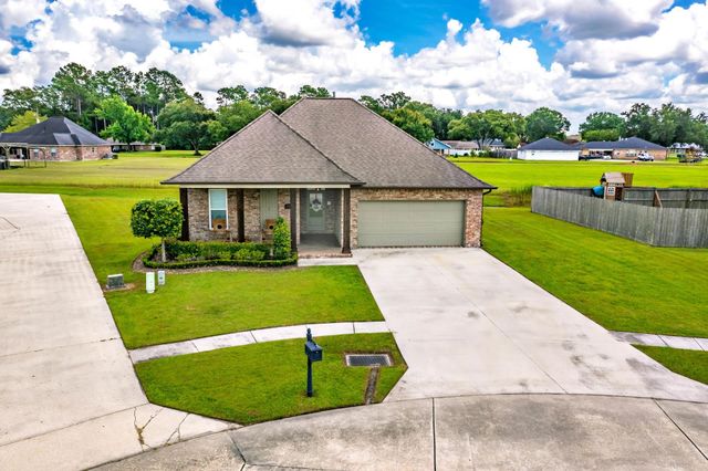 209 Crescent Estates Drive, Thibodaux, LA 70301