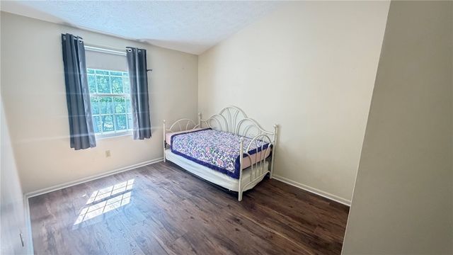 5085 Empire Dr, South Fayette, PA 15017