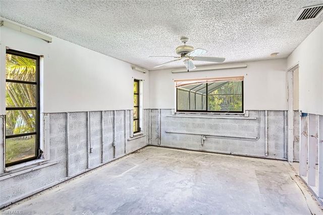 14922 Bonaire CIR, Fort Myers, FL 33908