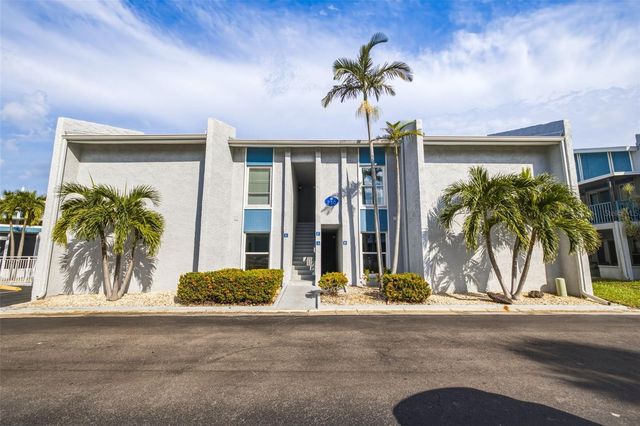 230 MEDALLION BOULEVARD F, Madeira Beach, FL 33708