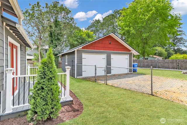 9810 119th Street SW, Lakewood, WA 98498