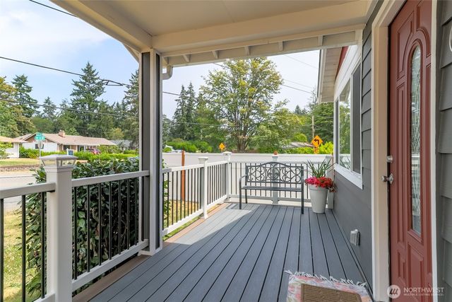 9810 119th Street SW, Lakewood, WA 98498