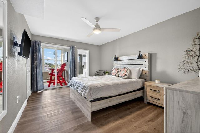 1893 SHORE DRIVE S 214, South Pasadena, FL 33707