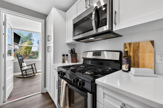 1893 SHORE DRIVE S 214, South Pasadena, FL 33707