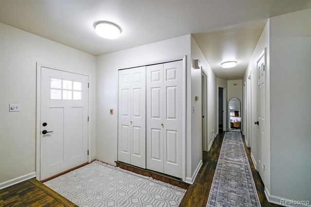 4054 Davison Road, Lapeer, MI 48446