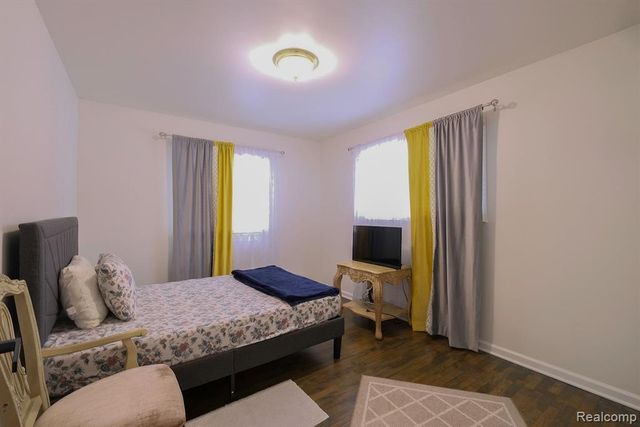 4054 Davison Road, Lapeer, MI 48446