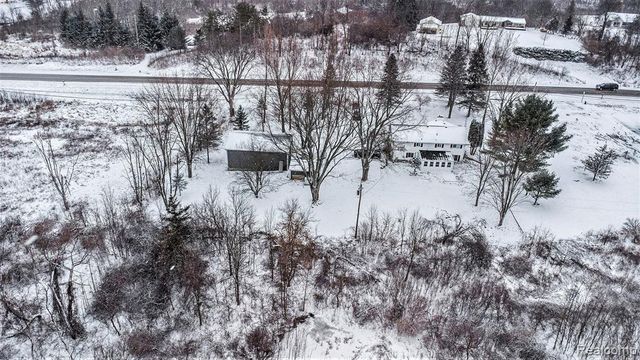 4054 Davison Road, Lapeer, MI 48446