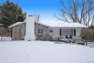 4054 Davison Road, Lapeer, MI 48446