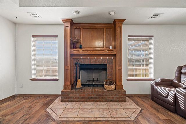 7940 Sundown Lane, Harrah, OK 74045