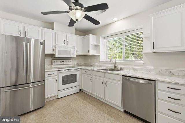 18 CAMPTON CT, Baltimore, MD 21236