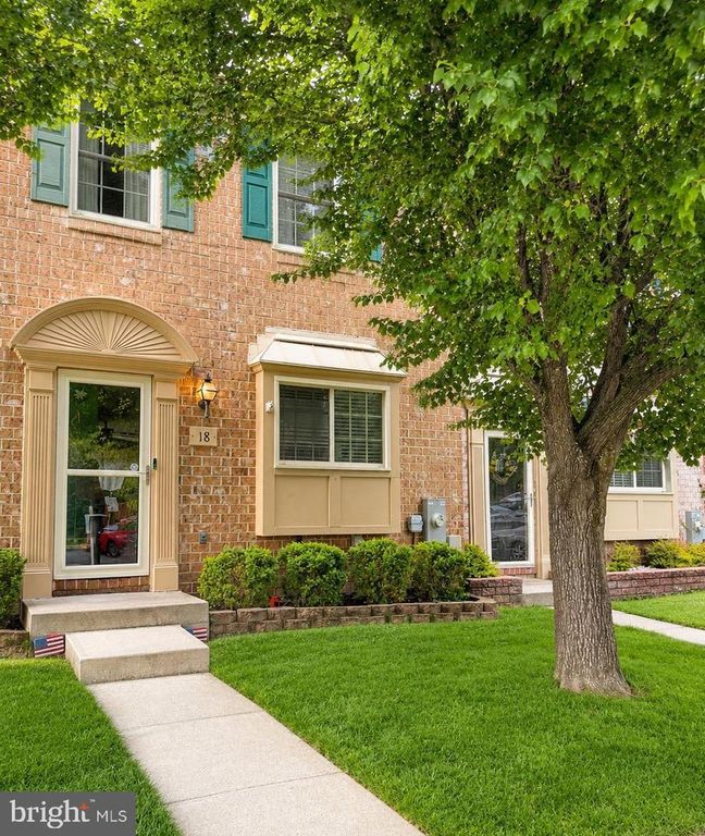 18 CAMPTON CT, Baltimore, MD 21236