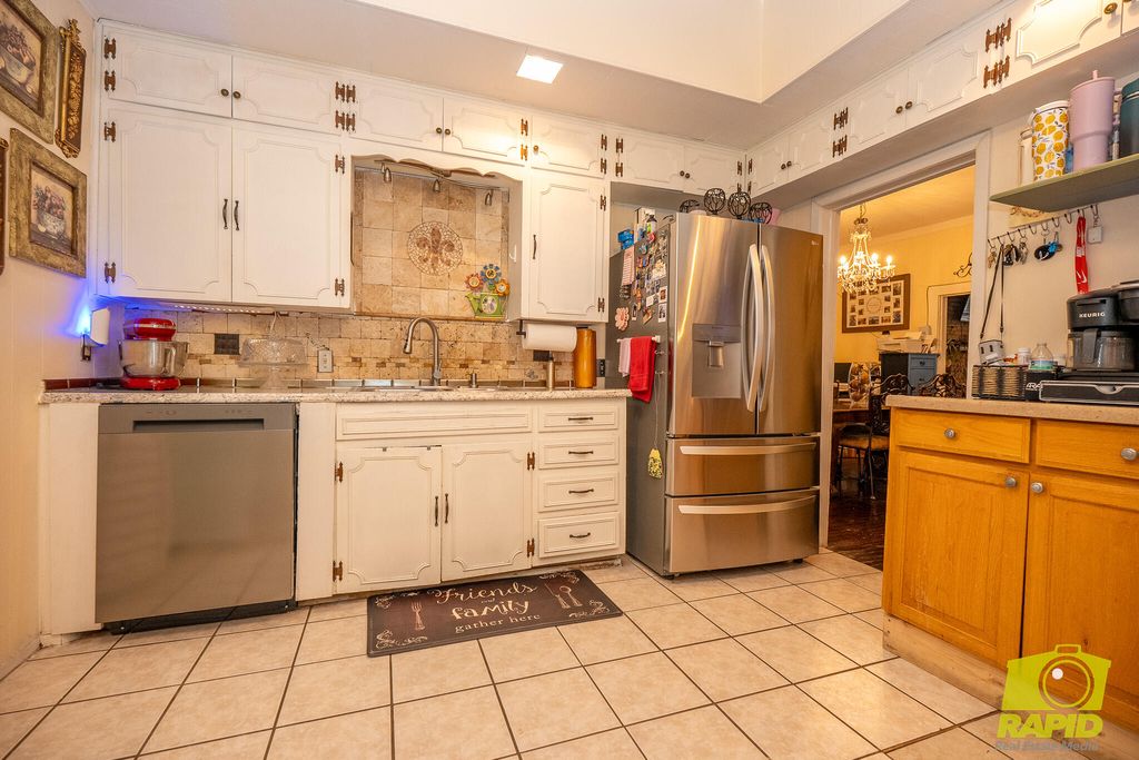 Image 11 of property listing at 15 N Monroe Street, San Angelo, TX 76901