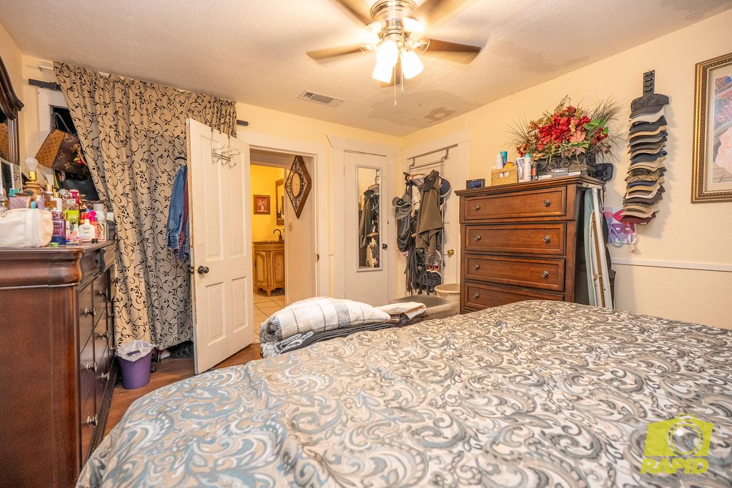 Image 17 of property listing at 15 N Monroe Street, San Angelo, TX 76901