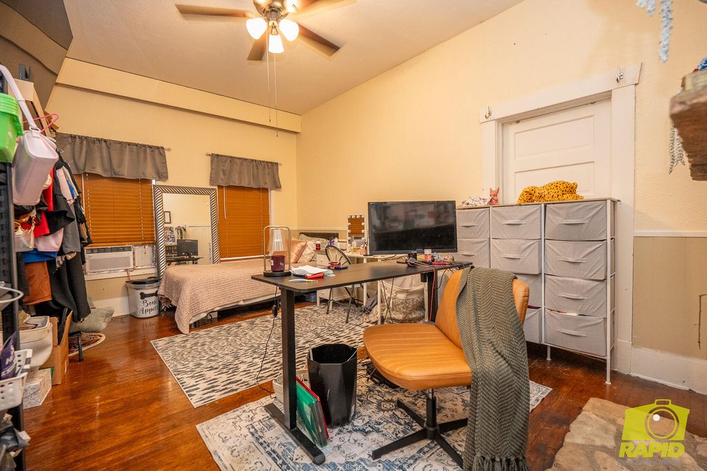 Image 18 of property listing at 15 N Monroe Street, San Angelo, TX 76901