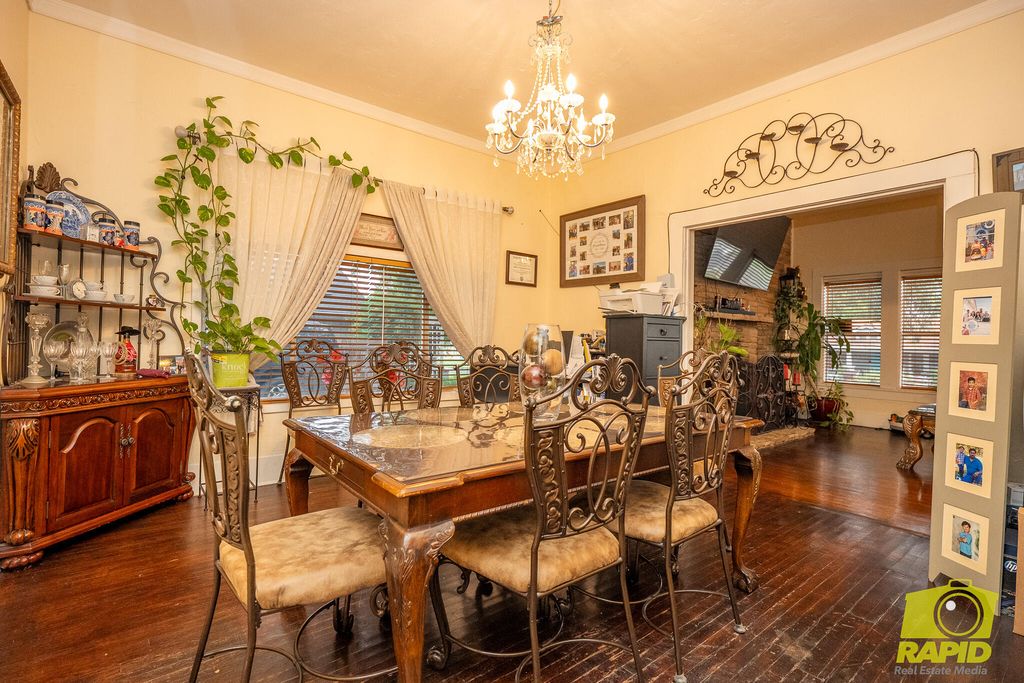 Image 9 of property listing at 15 N Monroe Street, San Angelo, TX 76901