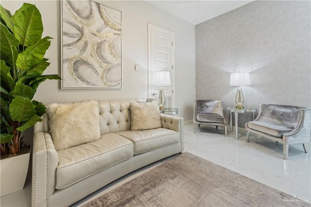 2511 S 43rd Lane, Mcallen, TX 78503