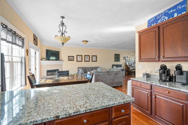 250 Thornblade WAY, Blue Ridge, VA 24064