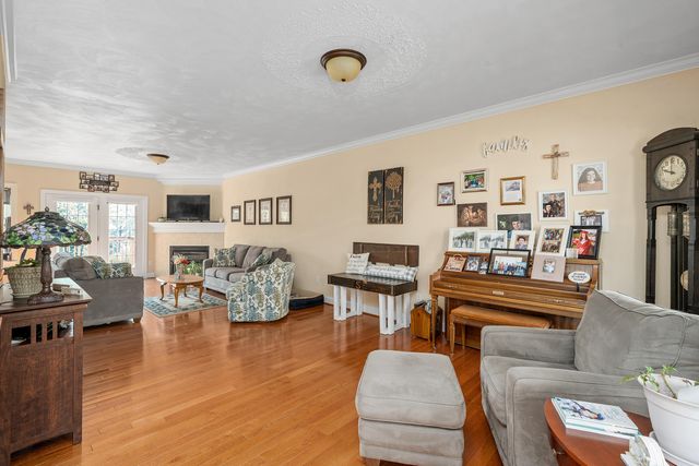 250 Thornblade WAY, Blue Ridge, VA 24064