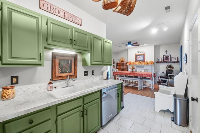 1865 Rosina Drive, Miamisburg, OH 45342