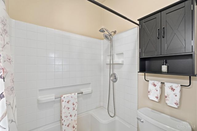 1865 Rosina Drive, Miamisburg, OH 45342