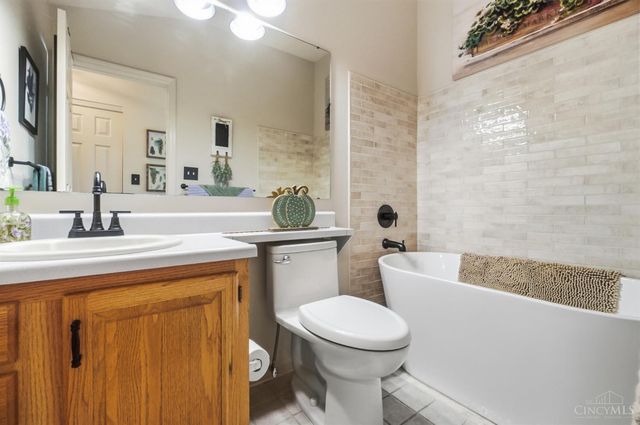 1865 Rosina Drive, Miamisburg, OH 45342