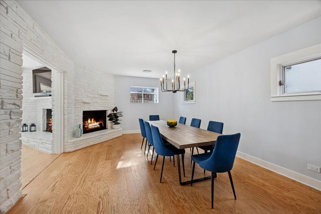 861 Crescent Boulevard, Glen Ellyn, IL 60137