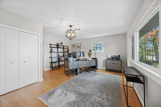 861 Crescent Boulevard, Glen Ellyn, IL 60137