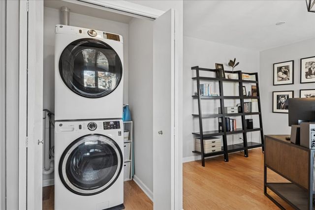 861 Crescent Boulevard, Glen Ellyn, IL 60137