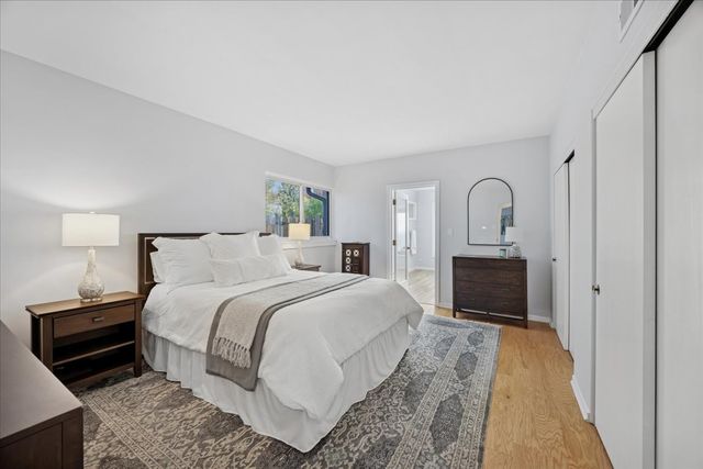 861 Crescent Boulevard, Glen Ellyn, IL 60137