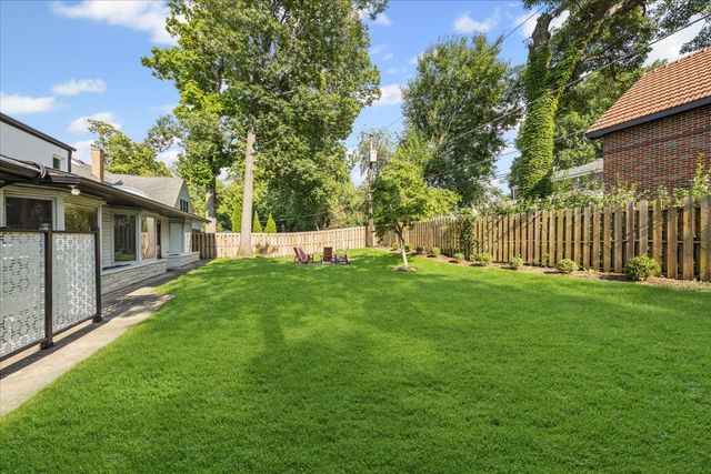 861 Crescent Boulevard, Glen Ellyn, IL 60137