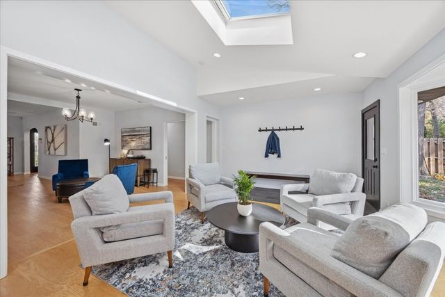 861 Crescent Boulevard, Glen Ellyn, IL 60137