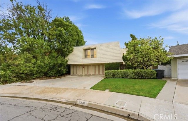 9220 Whitney Way, Cypress, CA 90630