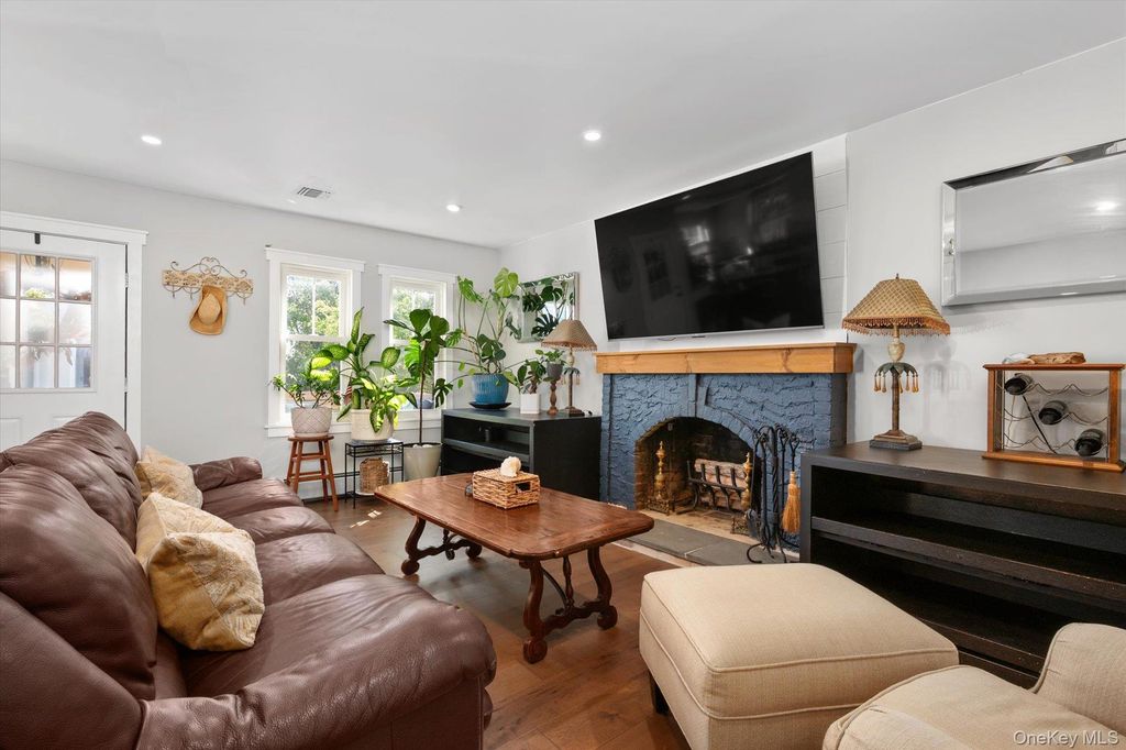 29 Barnes Street, Long Beach, NY 11561 — photo 3