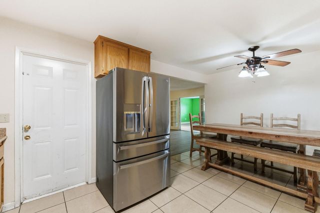 1212 Sonora Street, Madera, CA 93638