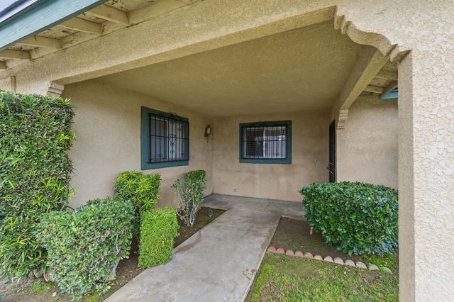 1212 Sonora Street, Madera, CA 93638