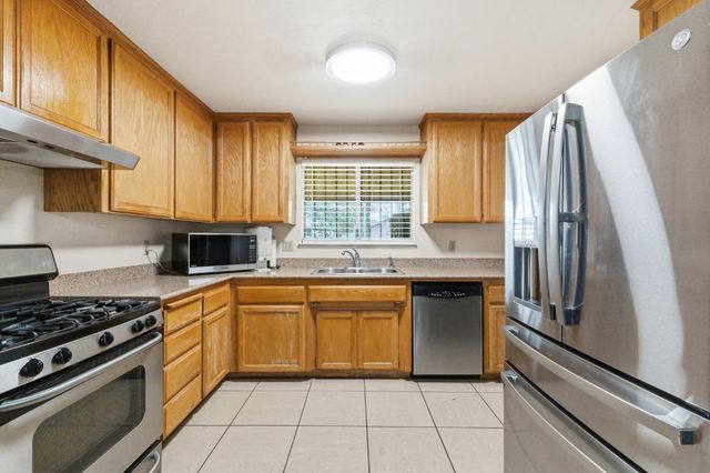 1212 Sonora Street, Madera, CA 93638