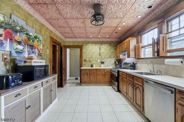 930 Ramapo Ave, Pompton Lakes Boro, NJ 07442