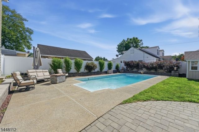 930 Ramapo Ave, Pompton Lakes Boro, NJ 07442
